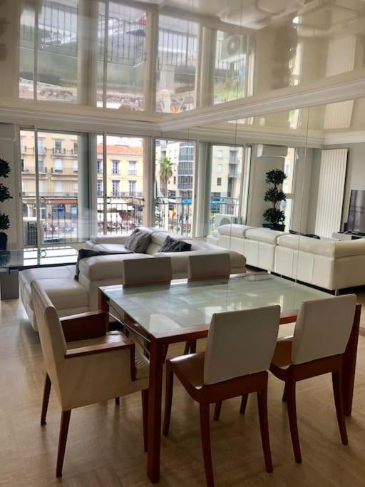 "Le Cadre Royal" Appartement De Standing Sur Quai Avec Parking Sete Ngoại thất bức ảnh